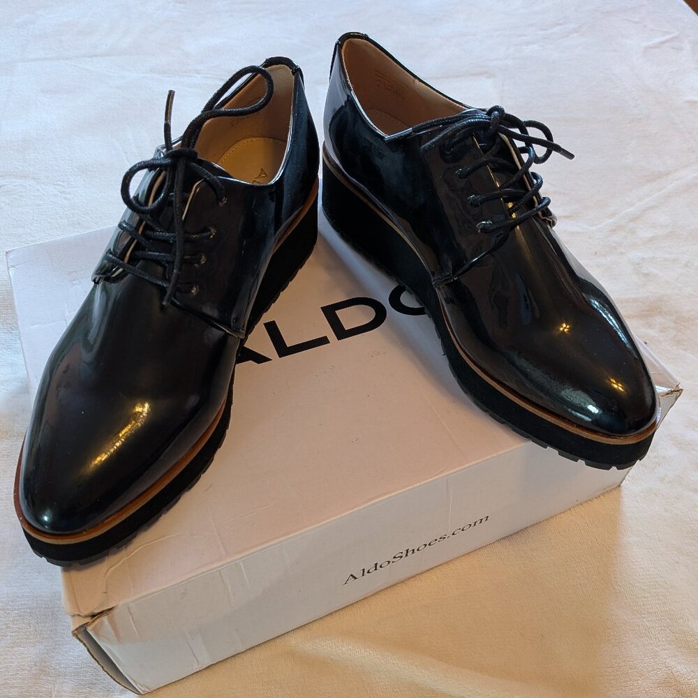 Women shoes, black patent, lug sole, Aldo